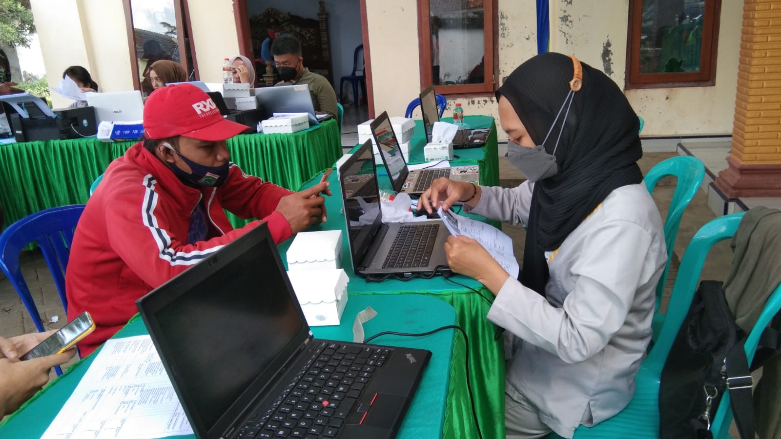 Vaksinasi di Gunung Pandak (1)